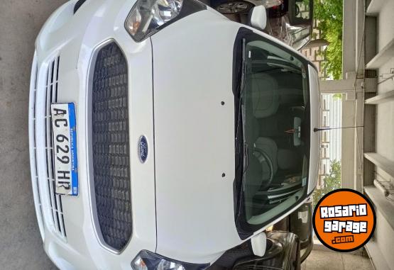 Autos - Ford Ka 2018 GNC 110000Km - En Venta