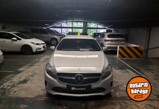 Autos - Mercedes Benz A200 2016 Nafta 140000Km - En Venta