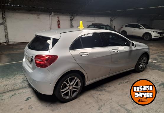 Autos - Mercedes Benz A200 2016 Nafta 140000Km - En Venta