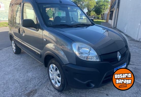 Utilitarios - Renault Kangoo 2016 Nafta 76000Km - En Venta