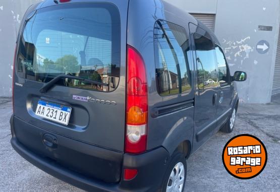 Utilitarios - Renault Kangoo 2016 Nafta 76000Km - En Venta