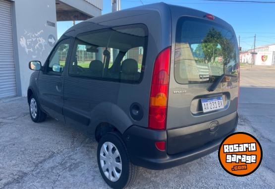 Utilitarios - Renault Kangoo 2016 Nafta 76000Km - En Venta