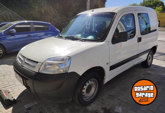 Utilitarios - Citroen Berlingo 2022 Diesel 115000Km - En Venta