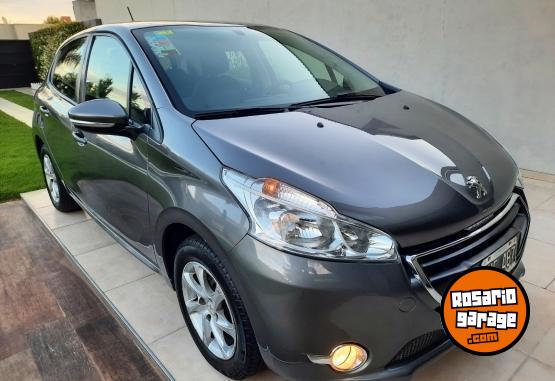 Autos - Peugeot 208 2014 Nafta 100000Km - En Venta