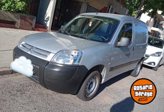 Utilitarios - Citroen Berlingo 2016 Nafta 96000Km - En Venta