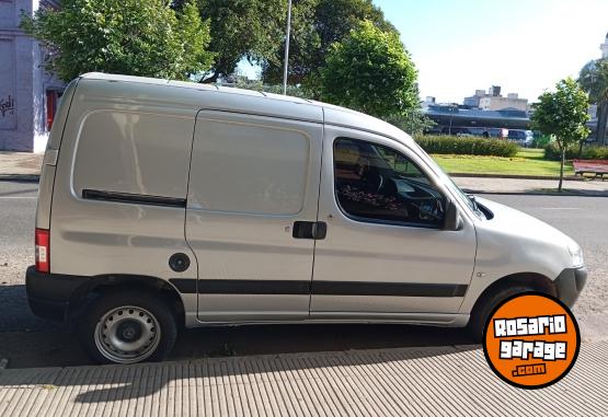 Utilitarios - Citroen Berlingo 2016 Nafta 96000Km - En Venta