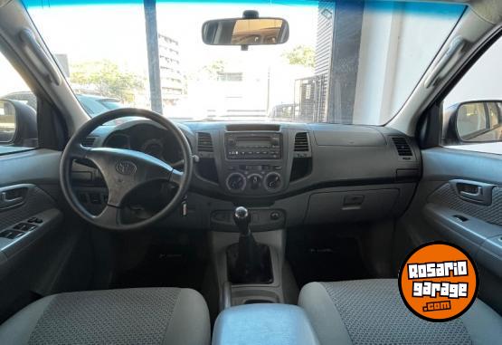 Camionetas - Toyota Hilux 3.0 SR 2006 Diesel 254000Km - En Venta