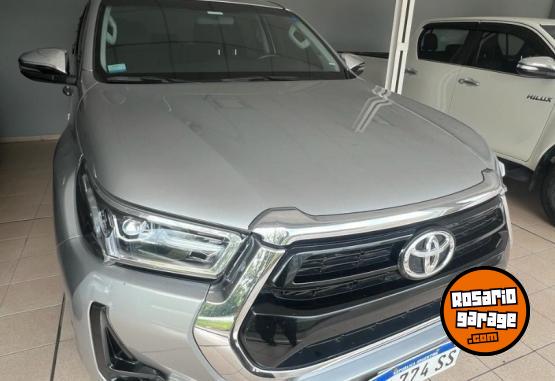 Camionetas - Toyota Hilux SRV 4x4 at 2021 Diesel 62000Km - En Venta