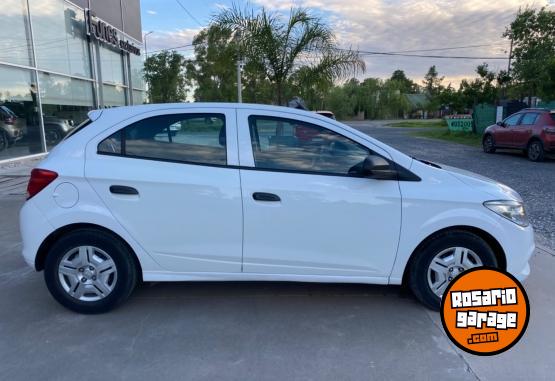 Autos - Chevrolet Onix Joy 1.4 2017 Nafta 62000Km - En Venta