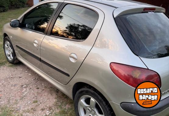 Autos - Peugeot 206 2006 Diesel 223000Km - En Venta