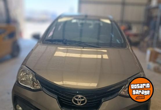 Autos - Toyota ETIOS 1.5 XLS 2019 Nafta 33000Km - En Venta