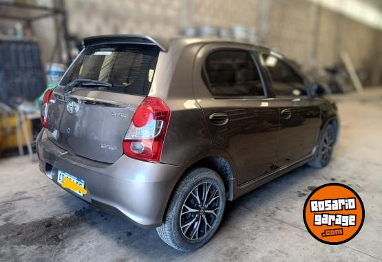 Autos - Toyota ETIOS 1.5 XLS 2019 Nafta 33000Km - En Venta