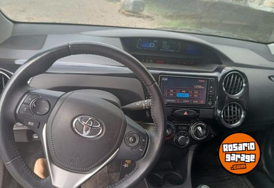 Autos - Toyota ETIOS 1.5 XLS 2019 Nafta 33000Km - En Venta