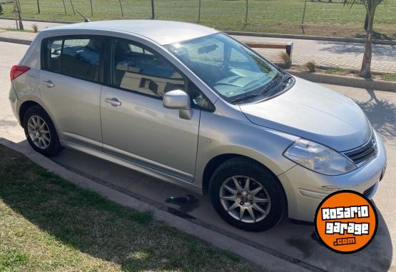 Autos - Nissan Tiida Visia 2010 Nafta 150000Km - En Venta