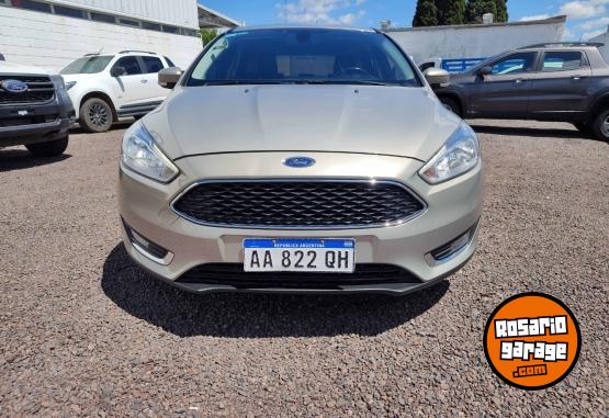 Autos - Ford Focus 5P 2.0L N MT SE Plu 2017 Nafta 108700Km - En Venta