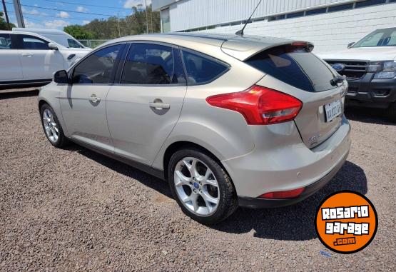 Autos - Ford Focus 5P 2.0L N MT SE Plu 2017 Nafta 108700Km - En Venta