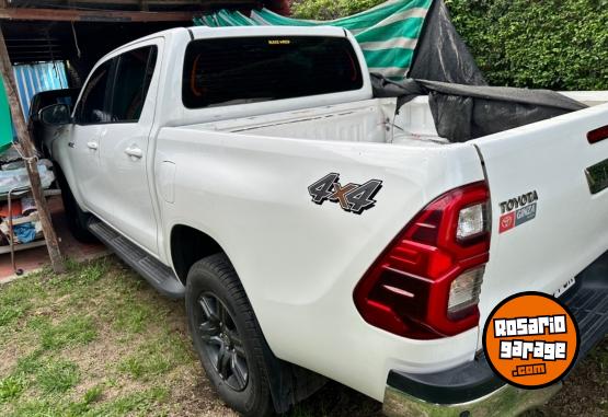 Camionetas - Toyota Hilux 2.8 2022 Diesel 100000Km - En Venta