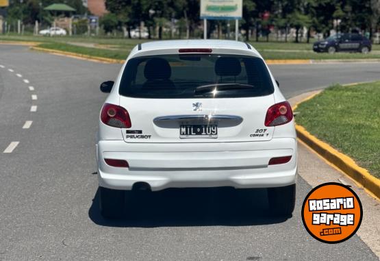 Autos - Peugeot 207 2010 Nafta 125000Km - En Venta