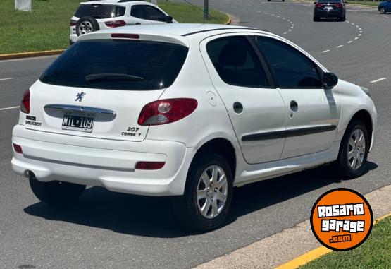 Autos - Peugeot 207 2010 Nafta 125000Km - En Venta