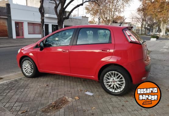 Autos - Fiat PUNTO ESSENCE LINEA NUEVA 2013 Nafta 110000Km - En Venta