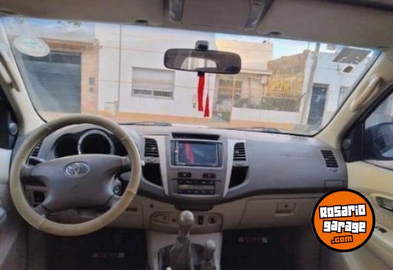 Camionetas - Toyota Hilux sw4 4x4 2007 Diesel 212676Km - En Venta