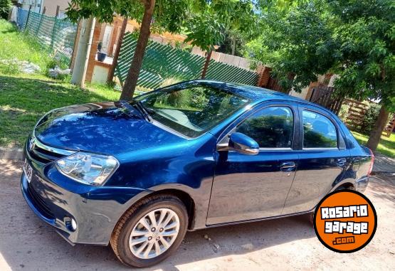 Autos - Toyota Etios 2016 Nafta 75000Km - En Venta