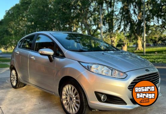 Autos - Ford Fiesta kinetic SE 2016 Nafta 121000Km - En Venta