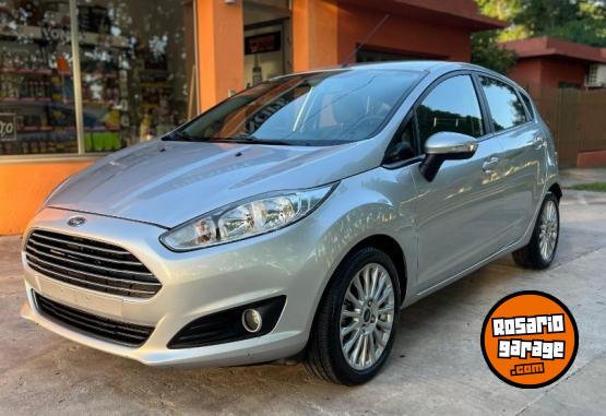 Autos - Ford Fiesta kinetic SE 2016 Nafta 121000Km - En Venta