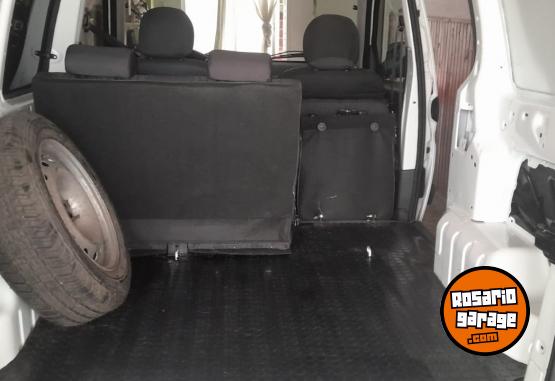 Utilitarios - Citroen Berlingo 2024 GNC 5000Km - En Venta