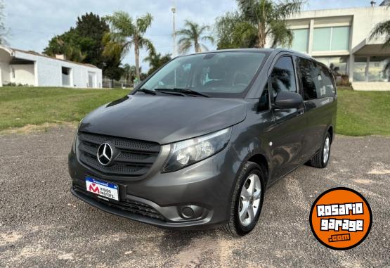 Utilitarios - Mercedes Benz 111 FURGN MIXTO 4+1 2019 Diesel 118000Km - En Venta