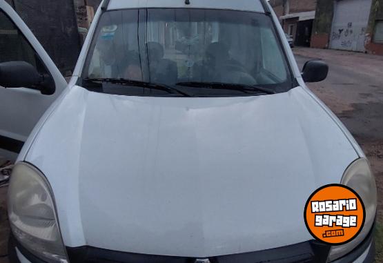 Camionetas - Renault Kangoo 2015 Nafta 200000Km - En Venta