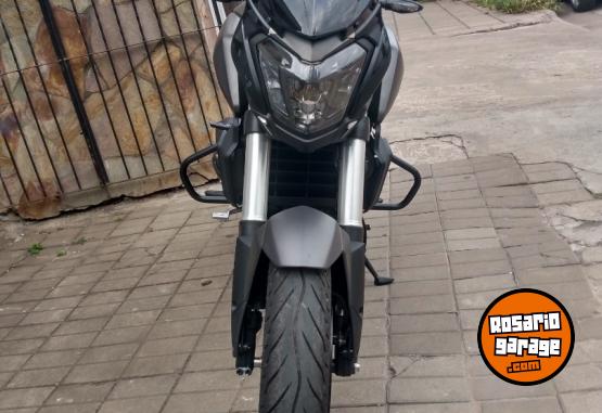 Motos - Bajaj Dominar 400 2022 Nafta 9000Km - En Venta