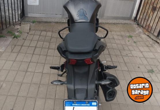 Motos - Bajaj Dominar 400 2022 Nafta 9000Km - En Venta