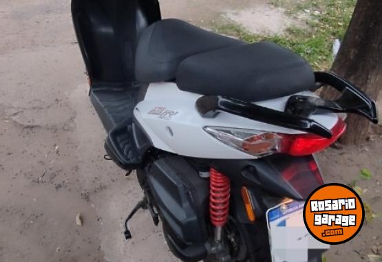 Motos - Kymco Agility RS Naked 2021 Nafta 16600Km - En Venta