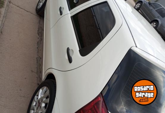 Autos - Fiat Palio 2015 GNC 145000Km - En Venta