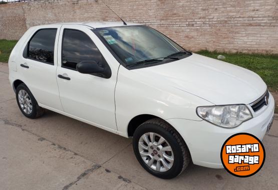 Autos - Fiat Palio 2015 GNC 145000Km - En Venta