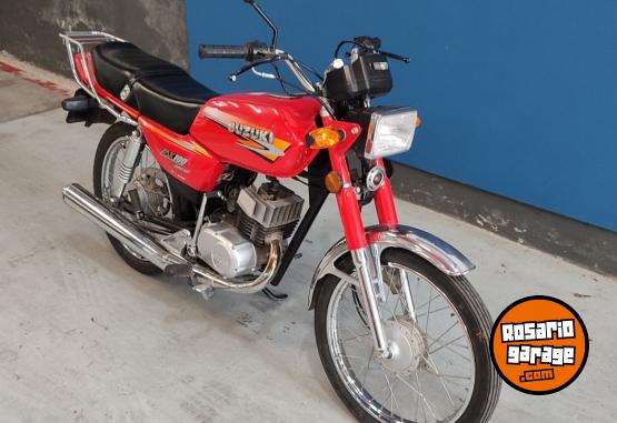 Motos - Suzuki AX100 2020 Nafta 7100Km - En Venta