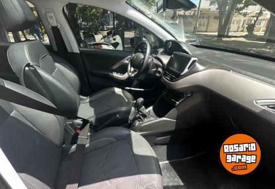 Autos - Peugeot 208 felini 2018 Nafta 80000Km - En Venta