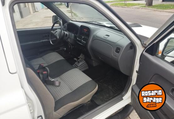 Camionetas - Nissan FRONTIER NP300 2010 Diesel 240000Km - En Venta