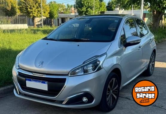 Autos - Peugeot 208 2018 Nafta 41000Km - En Venta