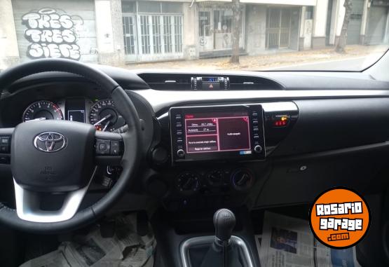 Camionetas - Toyota hilux sr 2022 Diesel 1000Km - En Venta