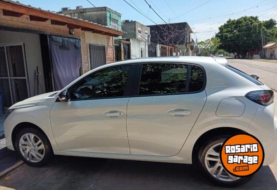 Autos - Peugeot 208 2023 Nafta 6500Km - En Venta