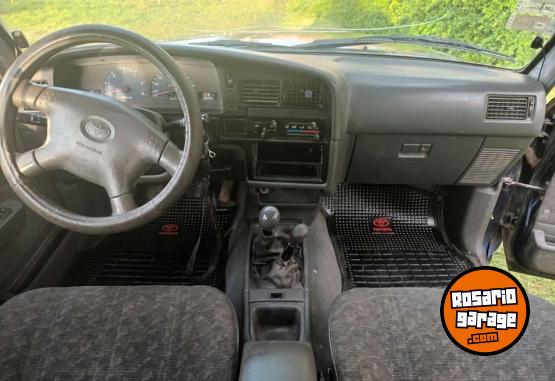 Camionetas - Toyota Hilux 2003 Diesel 400Km - En Venta