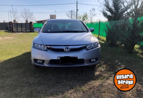 Autos - Honda Civic 2010 Nafta 180000Km - En Venta