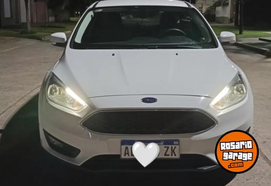 Autos - Ford Focus 2017 GNC 128Km - En Venta