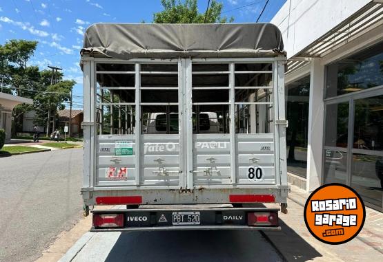 Camiones y Gras - DAILY 35C14 PASO 3750 CHASIS con CABINA ao 2015 SUPER CONFIABLE! Financia Bco. Santander. Acrcate a ORIO HNOS, SAN GENARO, concesionario oficial DFM, JMC, ISUZU, KAMA Camiones - En Venta