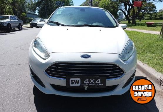 Autos - Ford FIESTA TITANIUM 2014 Nafta 80000Km - En Venta