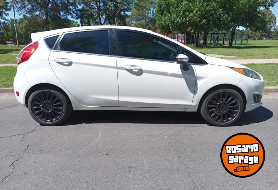 Autos - Ford FIESTA TITANIUM 2014 Nafta 80000Km - En Venta