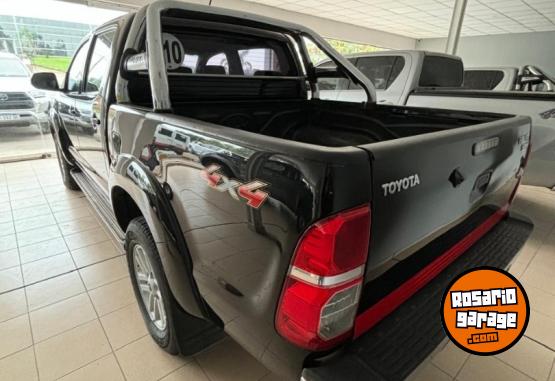 Camionetas - Toyota Hilux SRV MT 2014 Diesel 300000Km - En Venta