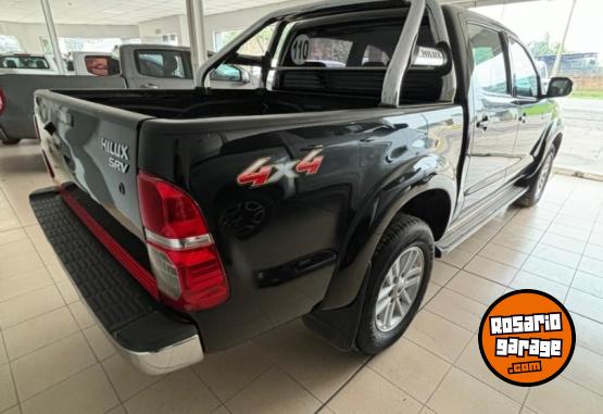 Camionetas - Toyota Hilux SRV MT 2014 Diesel 300000Km - En Venta